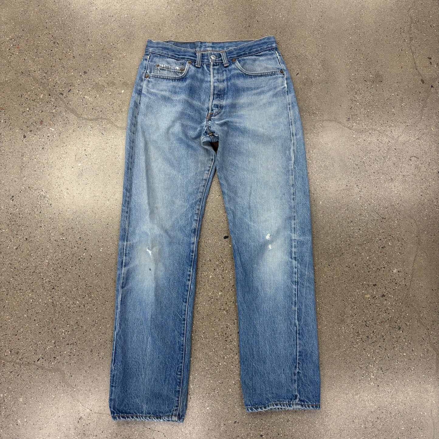 Vintage Levis 501 Light Wash (32x32)
