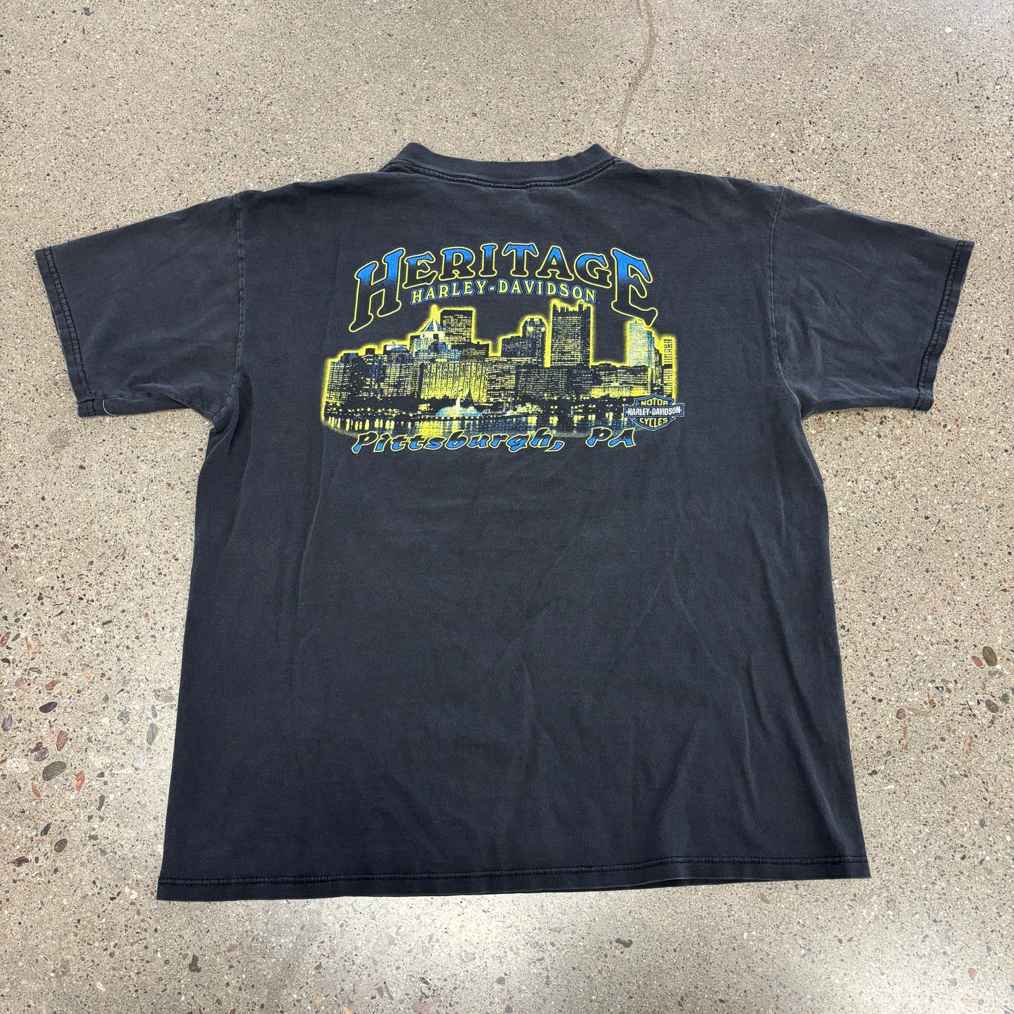 Vintage Harley Davidson Pittsburgh Shirt (XL)