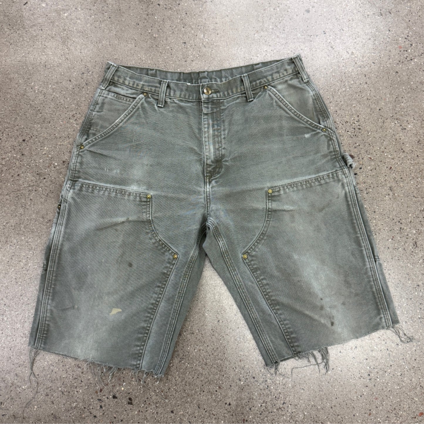 Vintage Carhartt Cargo Shorts Olive (34)