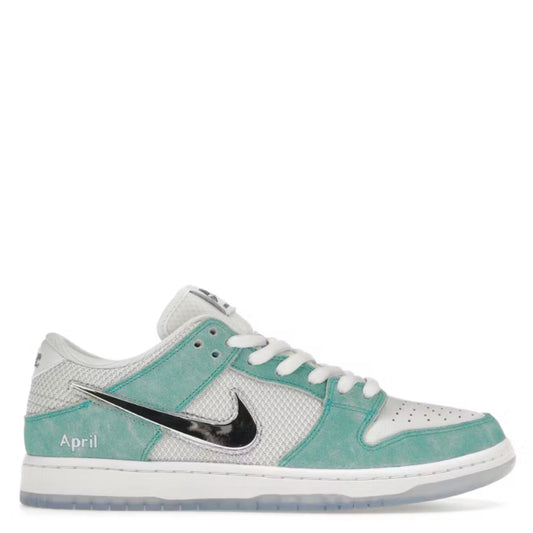 Nike Dunk SB Low April
