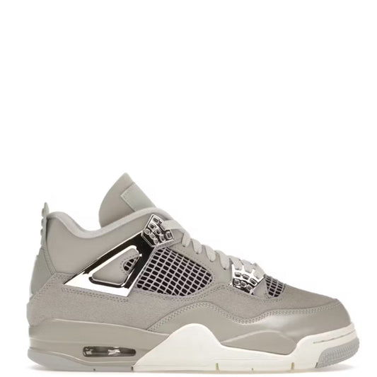 Jordan 4 Frozen Moment