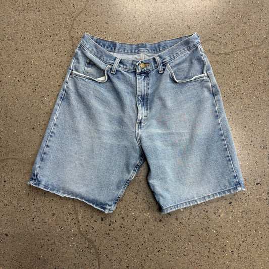 Vintage Light Wash Jorts (32)