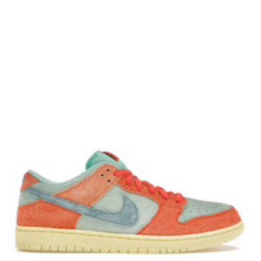 Nike SB Dunk Low Orange Emerald